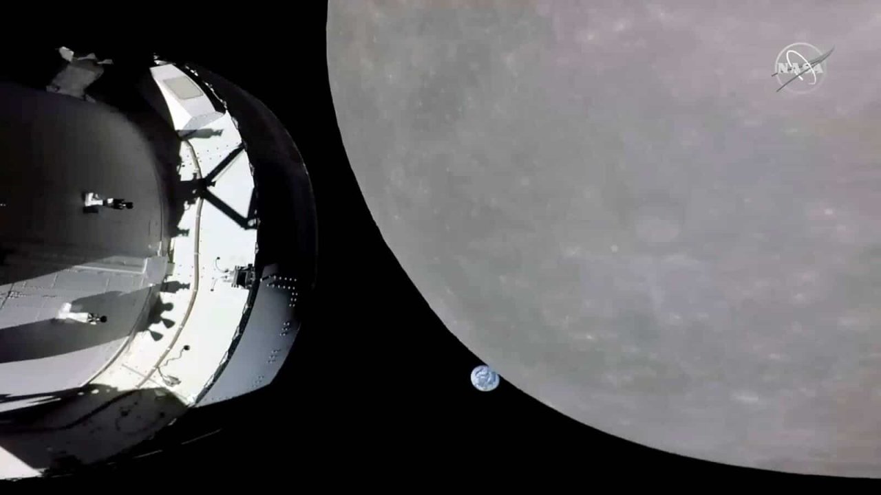 NASA'nın Orion kapsülü aya ulaştı