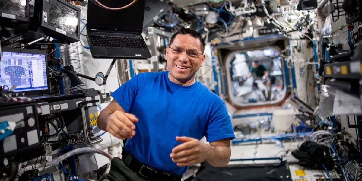 uzayda en uzun süre kalan astronot